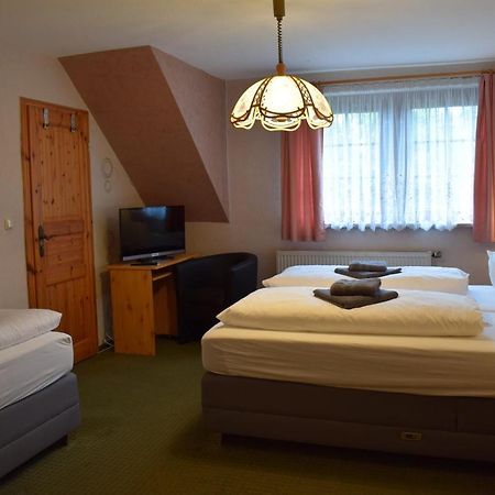 Landhotel "Lichte Aue" Lichtenau Stutzengrun Εξωτερικό φωτογραφία