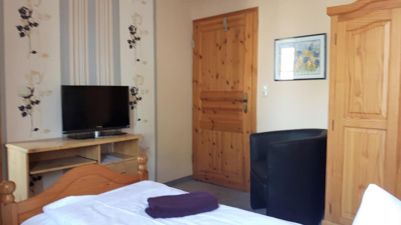 Landhotel "Lichte Aue" Lichtenau Stutzengrun Εξωτερικό φωτογραφία